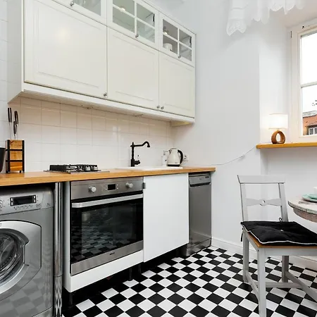 Mariensztat By Renters Lägenhet *